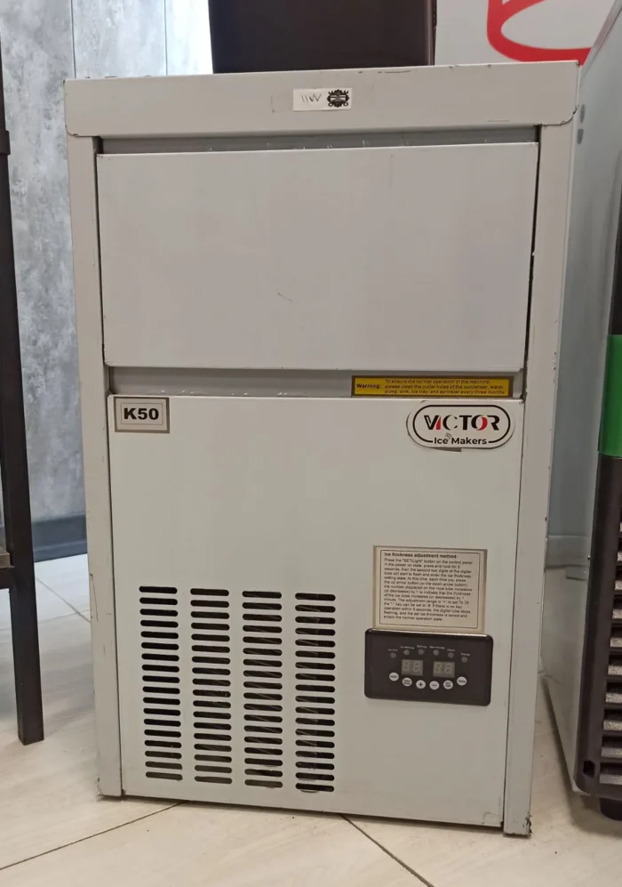 یخساز 50 کیلویی ویکتور