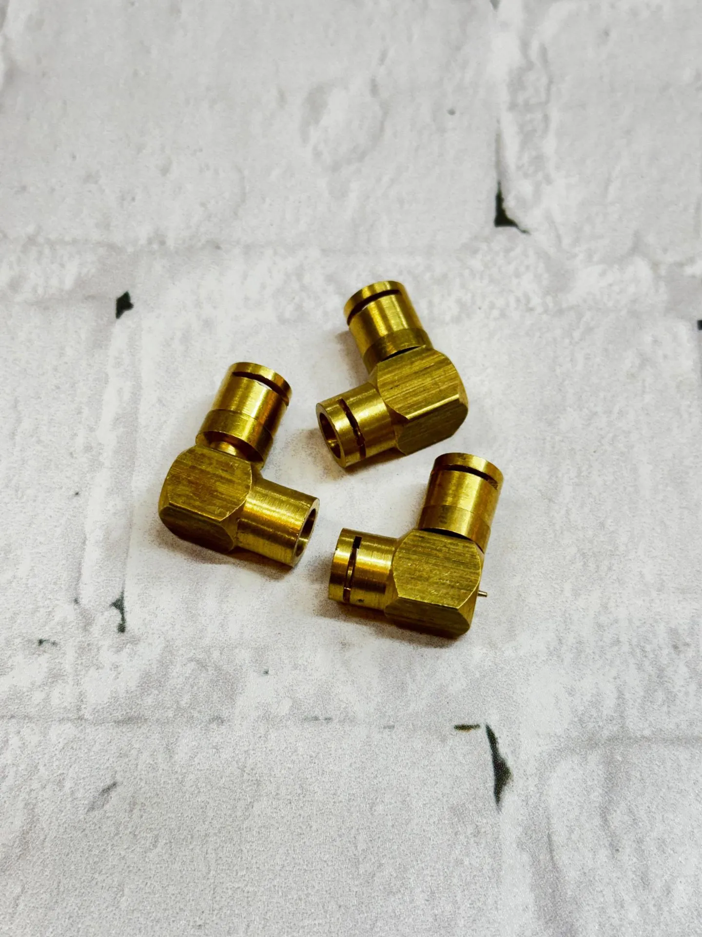 IMG-20251029-WA0095 زانو برنجی ( دو راهی برنجی ) - Image 1